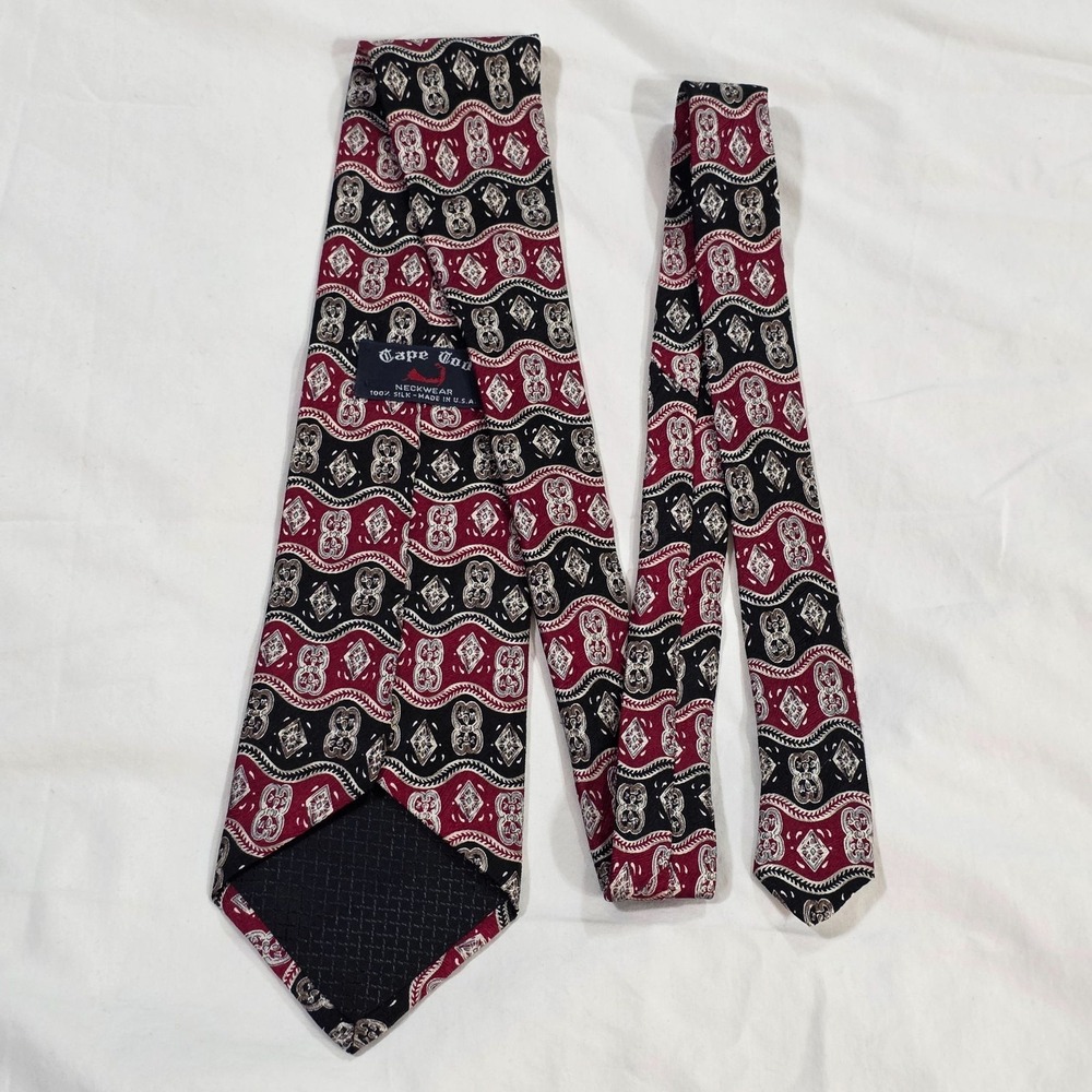 Cape‎ Cod Silk Necktie Burgundy Black Paisley Pattern Jacquard Woven Mens Power